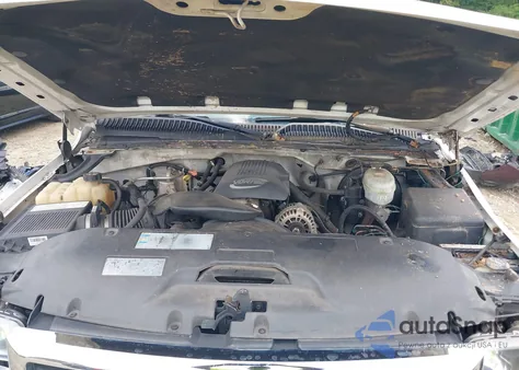 2000 Chevrolet Silverado C2500 z USA, uszkodzony, nr VIN 1GCFC24T2YE342937